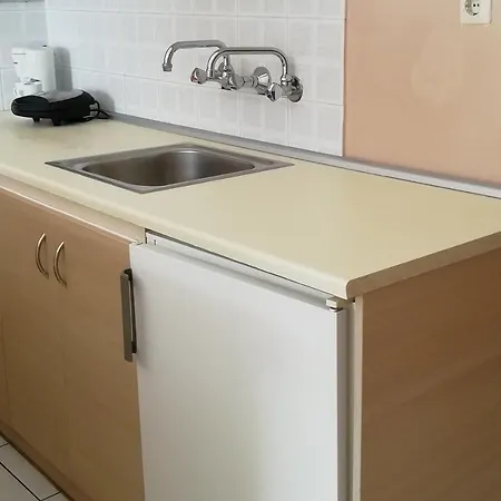 Antonis شقة لوترا إديبسو